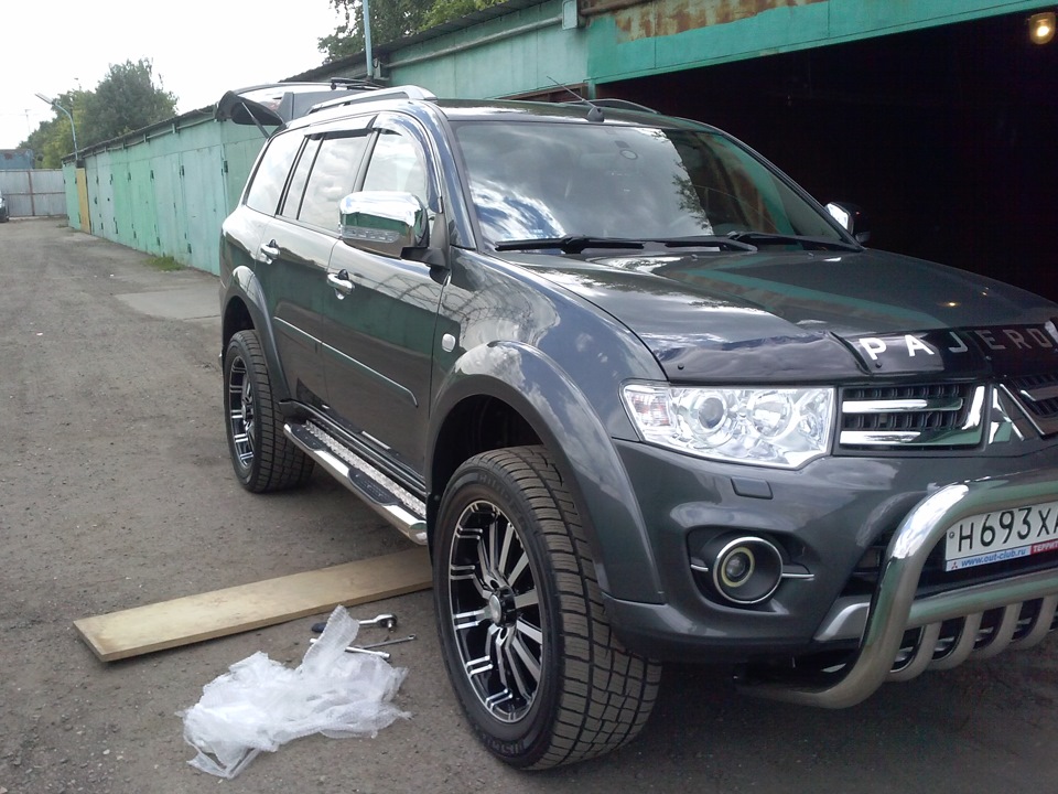 10 — Mitsubishi Pajero Sport (2G)