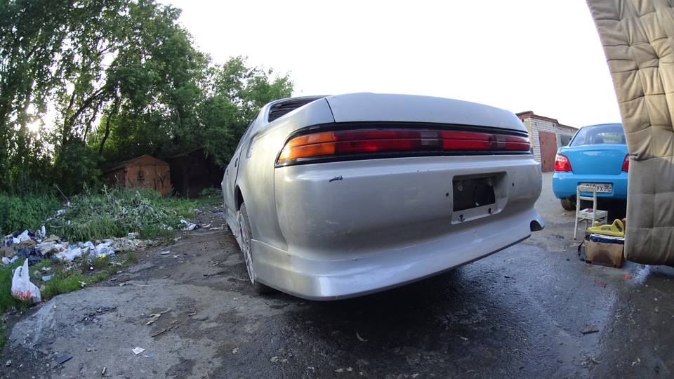 Задняя юбочка — Toyota Mark II (90)