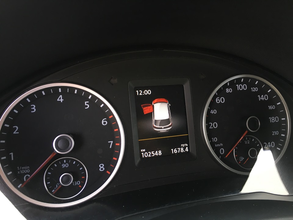 Появилась индикация открытого капота. — Volkswagen Tiguan (1G)