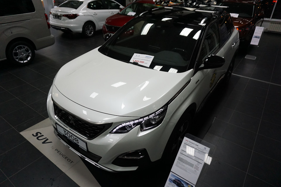 Даже если посмотреть чуть сверху, , , дизайн остается тем же, , , — Nissan Murano II