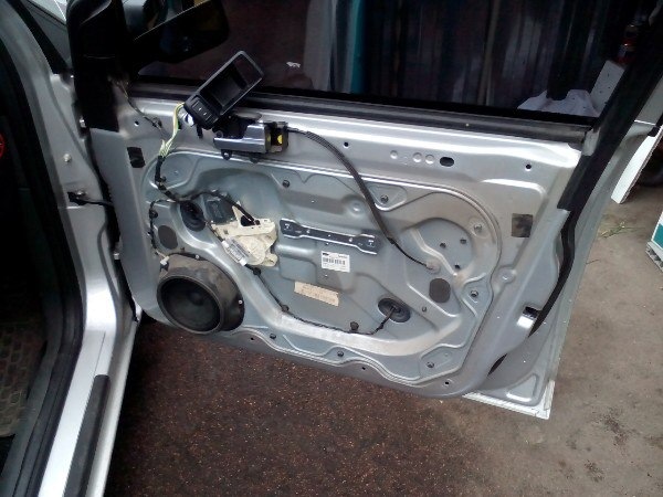 Поставил — Ford Focus Sedan II
