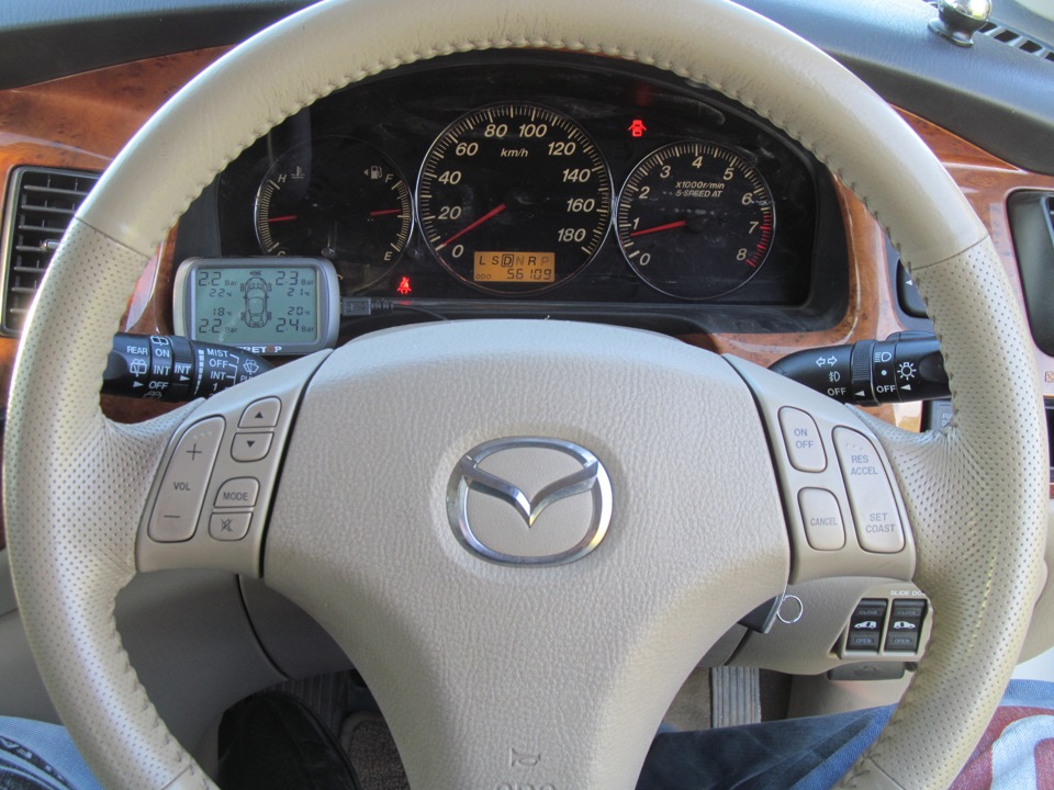 вот так сейчас стоит индикатор TPMS — Mazda MPV II