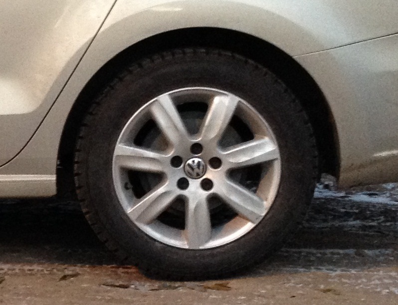 после замены, крупный план — Volkswagen Polo Sedan
