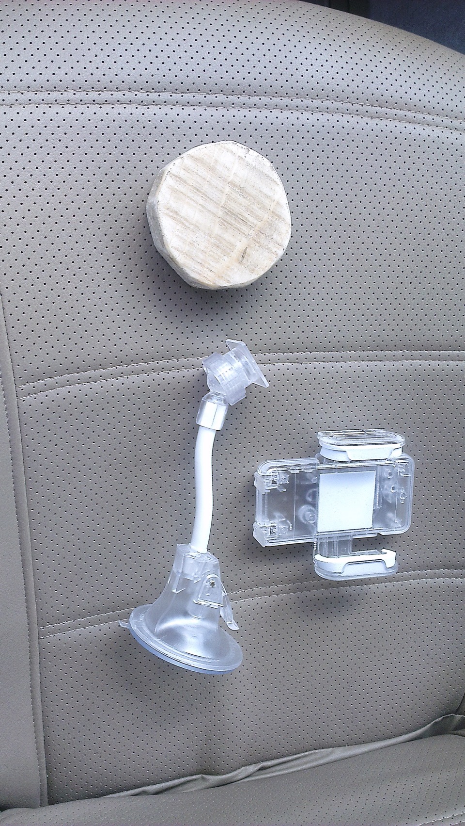 Фото в бортжурнале Toyota Corolla Axio (E140)