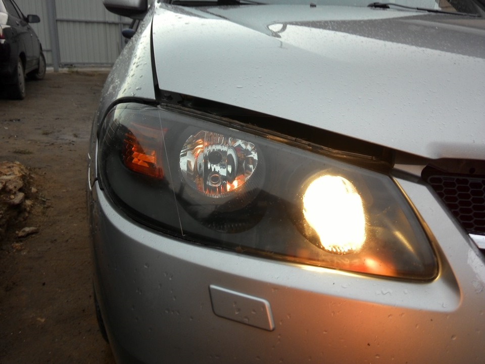 13 — Nissan Almera II (N16)