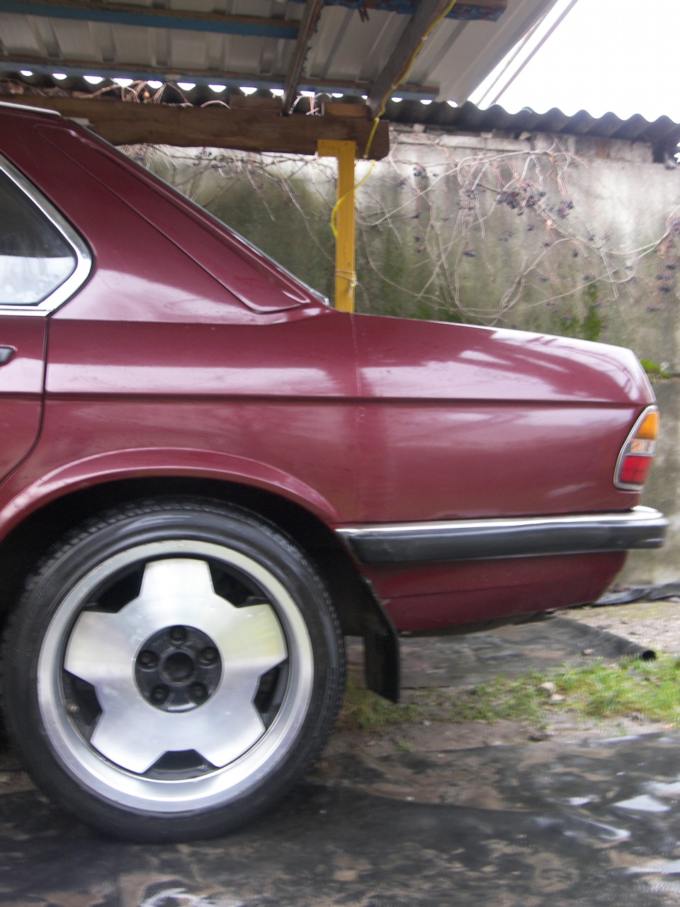 Фото в бортжурнале BMW 5 series (E28)