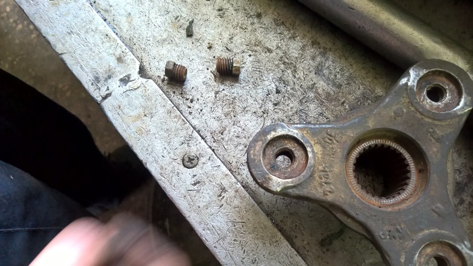 Фото в бортжурнале Volkswagen Passat B4