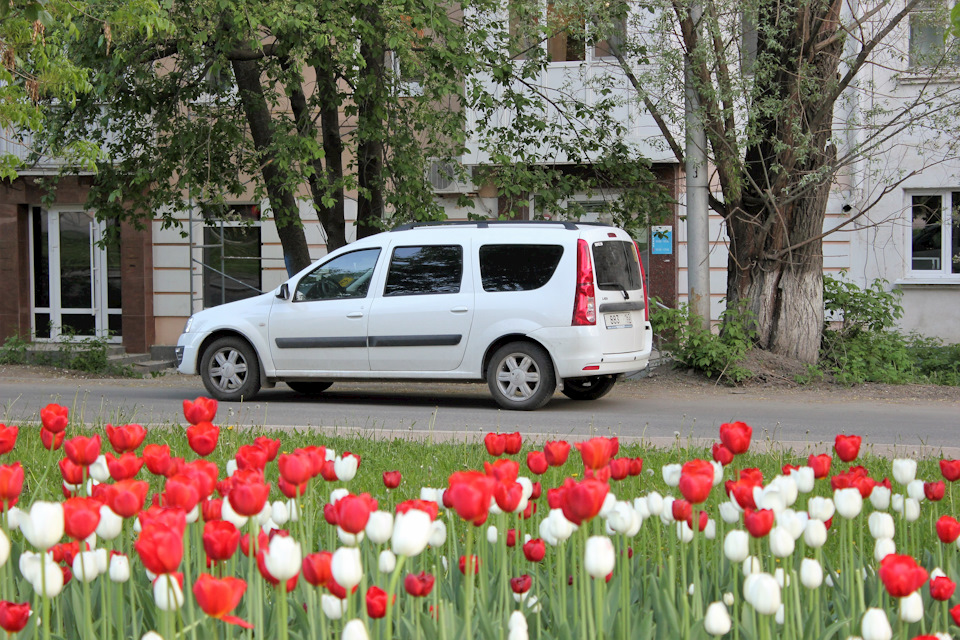 6 — Lada Ларгус