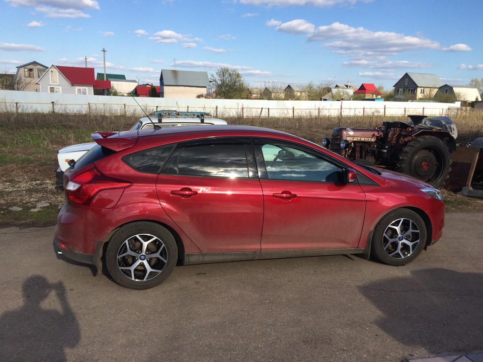 На мой взгляд, теперь вид более агрессивный — Ford Focus Hatchback III