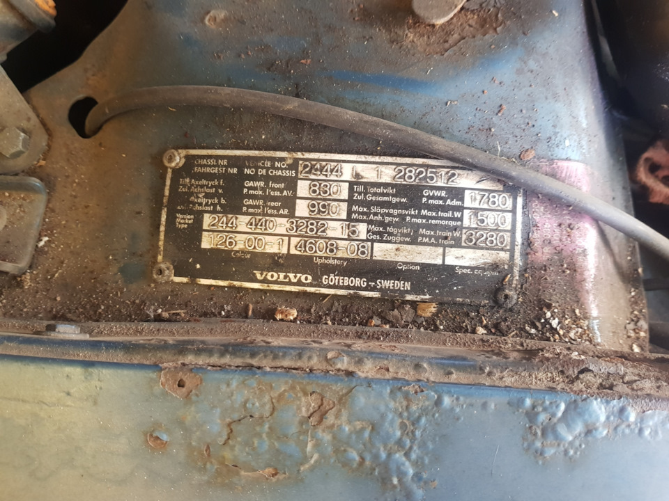 Фото в бортжурнале Volvo 245