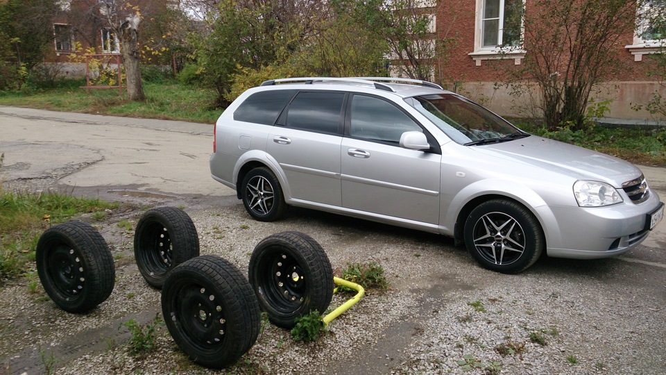 Фото в бортжурнале Chevrolet Lacetti SW