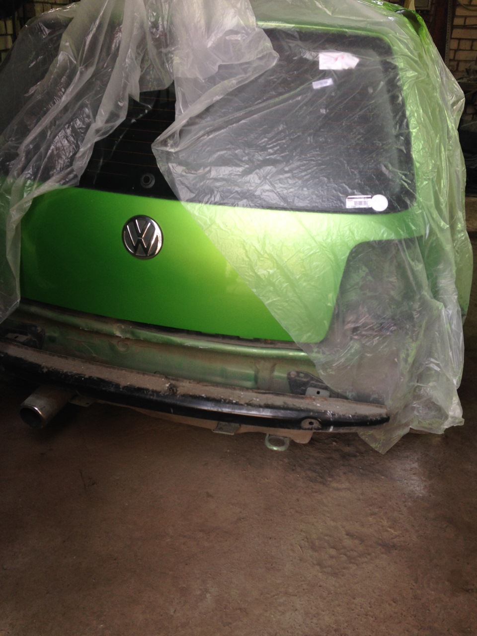 Без шильдиков но со значком, и без ручки)) — Volkswagen Golf Mk4