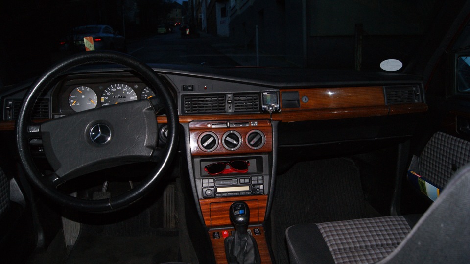 Фото в бортжурнале Mercedes-Benz 190 (W201)