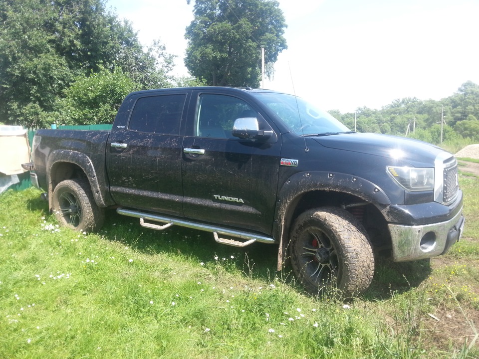 Фото в бортжурнале Toyota Tundra (II)