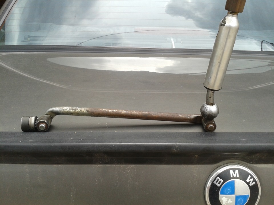 Photo from the logbook BMW 3 series Coupe (E30)