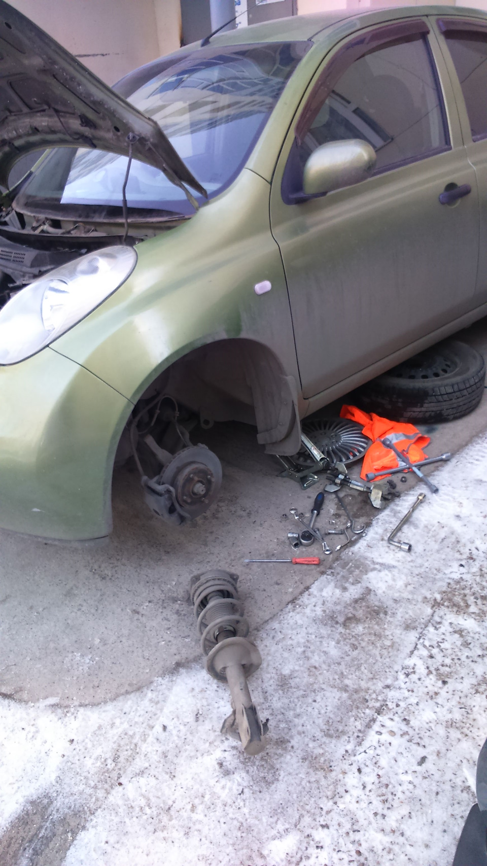 Фото в бортжурнале Nissan March (K12)
