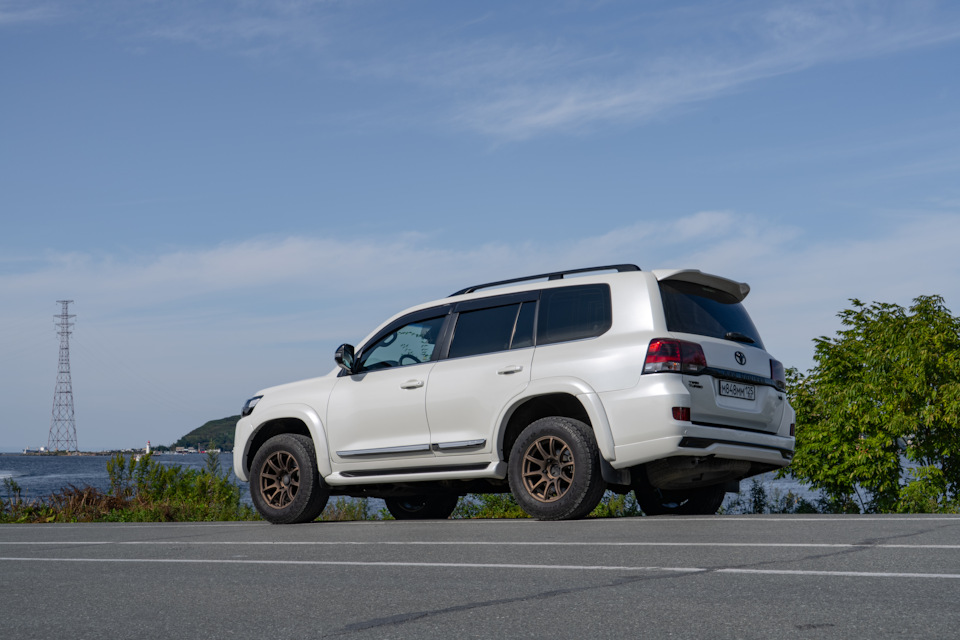 Фото в бортжурнале Toyota Land Cruiser 200