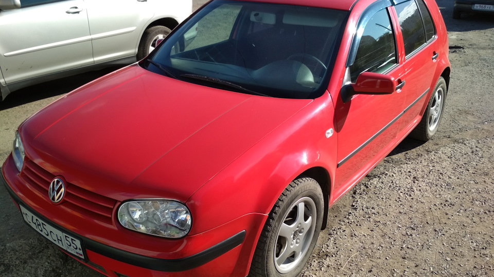 Volkswagen Golf зажигалка - горела