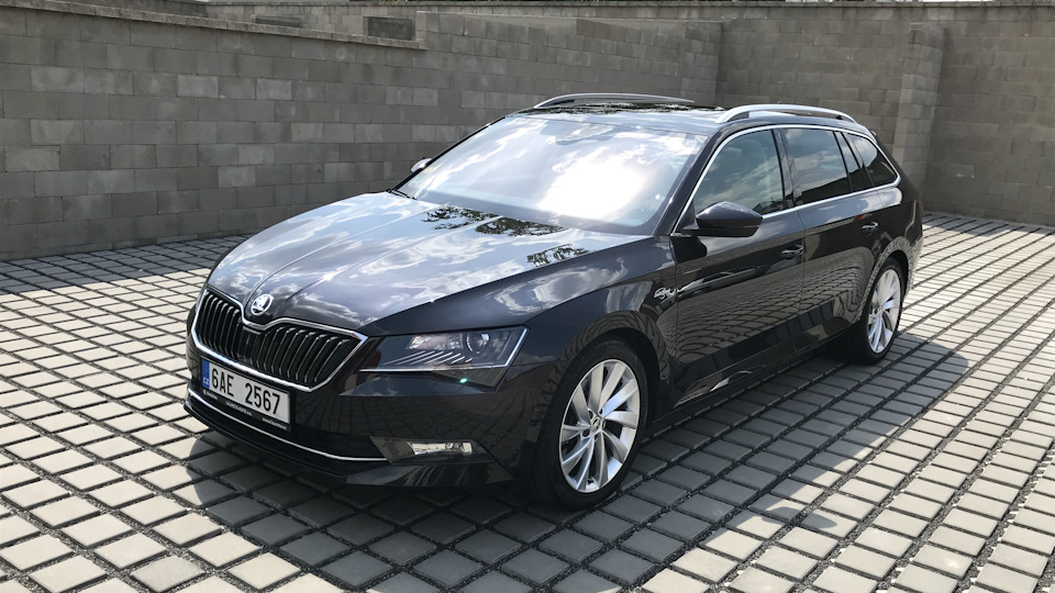 Skoda Superb Combi L&K Black Magic 2.0TDI