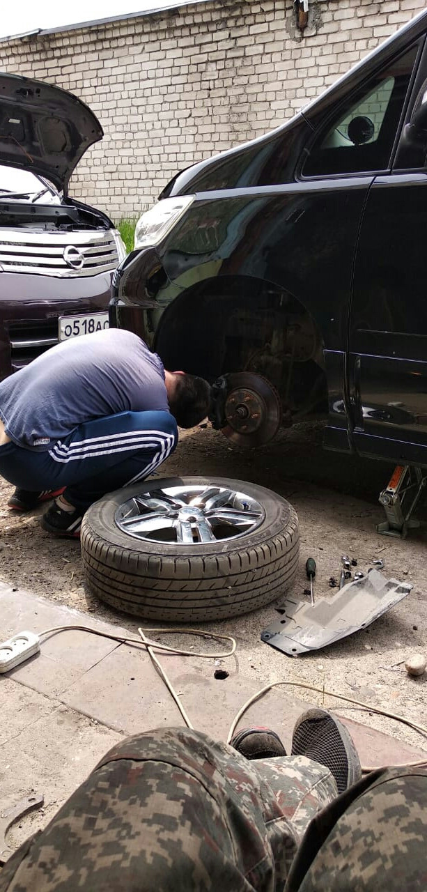 Фото в бортжурнале Nissan Serena Mk III (C25)