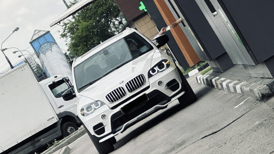 BMW X5 Из дорестайл В Рестайл