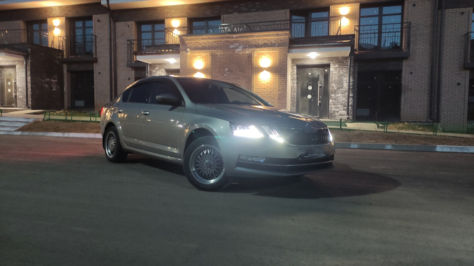 Skoda Octavia Бежевая Королева