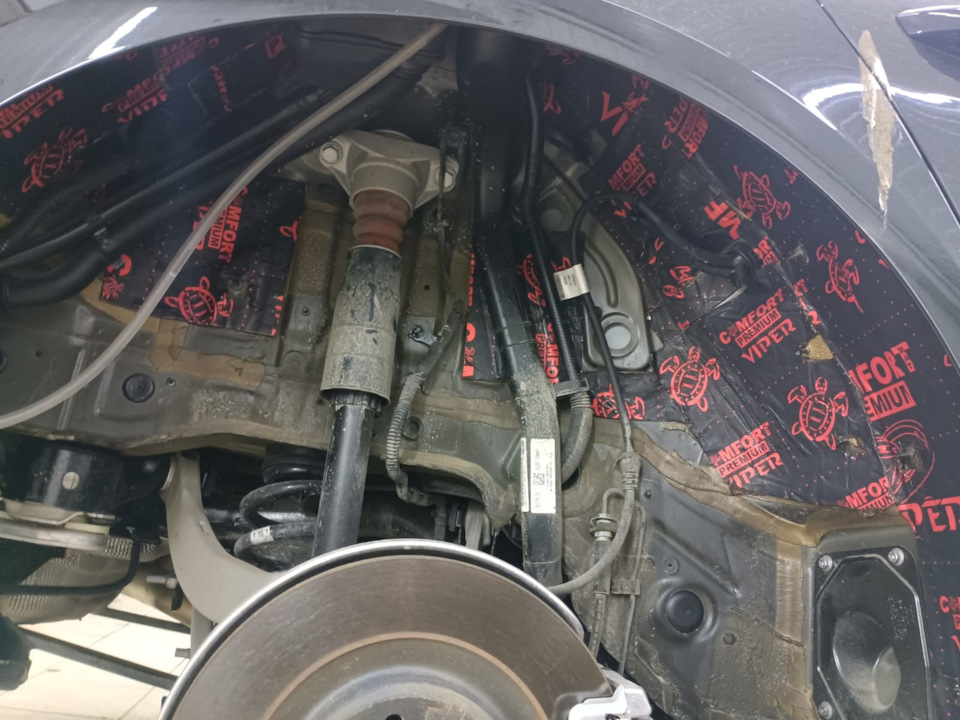 Фото в бортжурнале Audi A6 (C8)