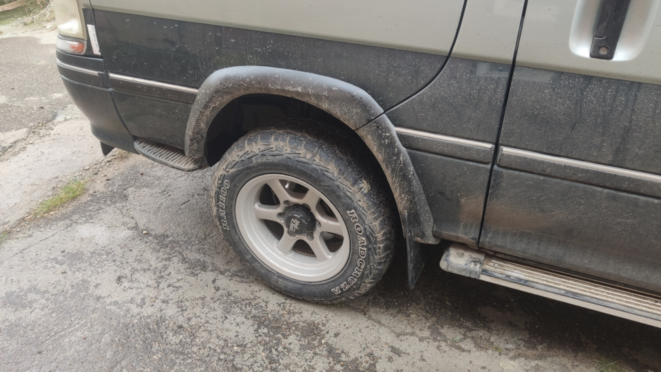 Фото в бортжурнале Toyota HiAce (H100)