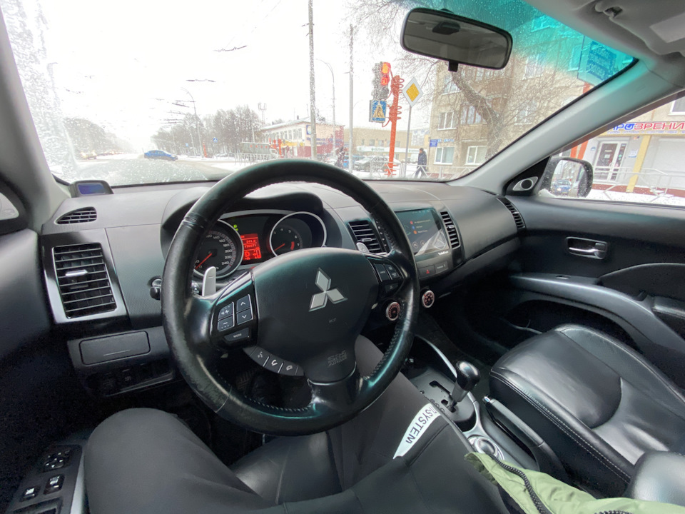 Фото в бортжурнале Mitsubishi Outlander XL