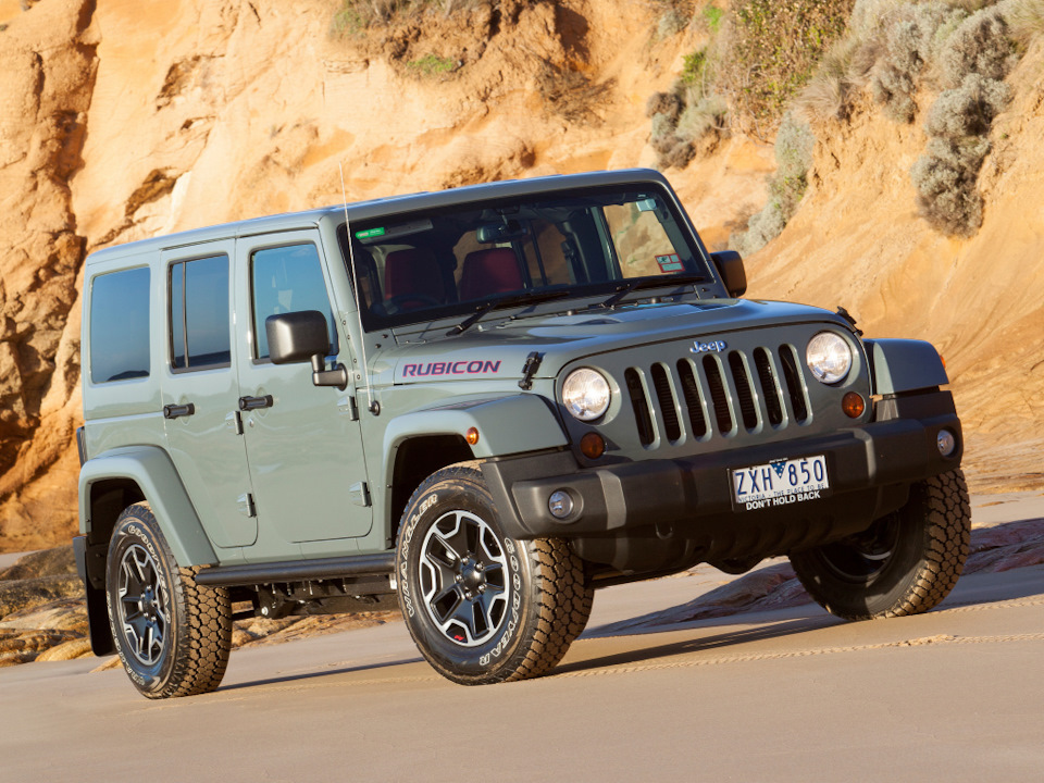 Jeep Wrangler JK — Opel Frontera B