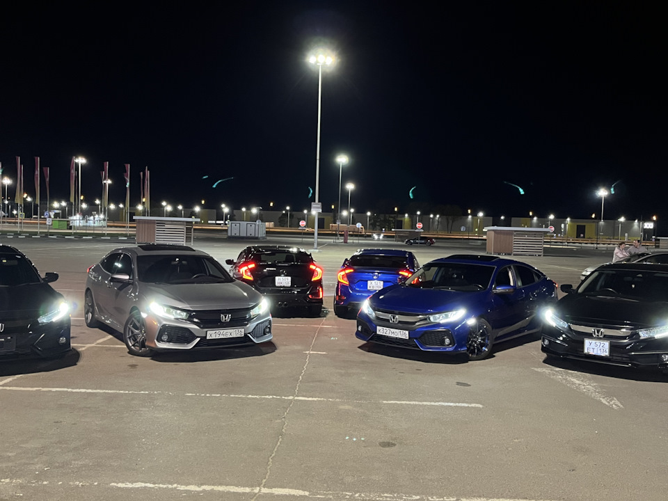 Фото в бортжурнале Honda Civic Hatchback (10G)