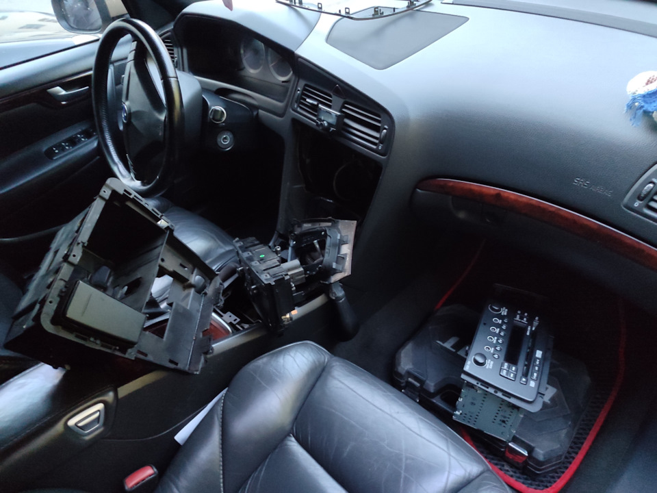Фото в бортжурнале Volvo S60 (1G)