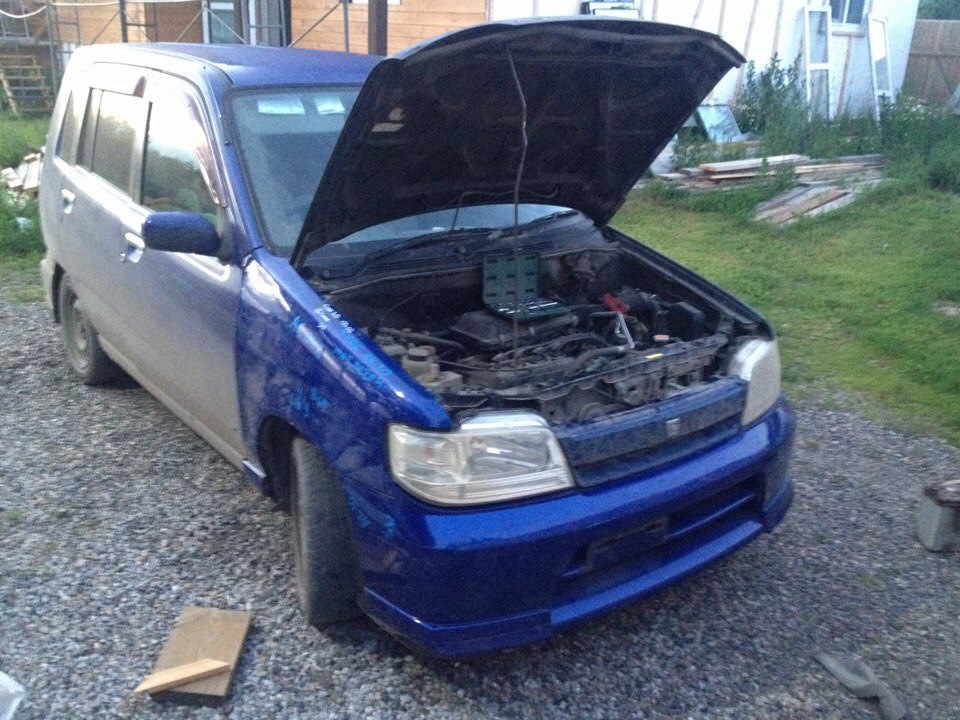 Куб помолодел — Nissan Cube I