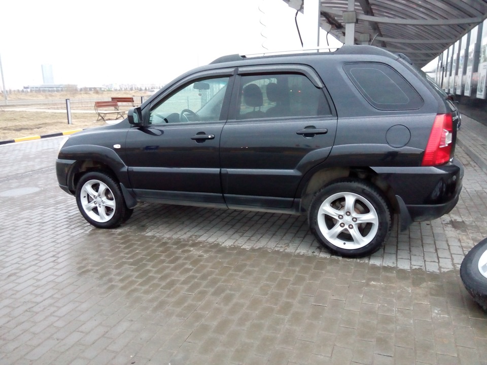левая сторона — поменяно — KIA Sportage (2G)