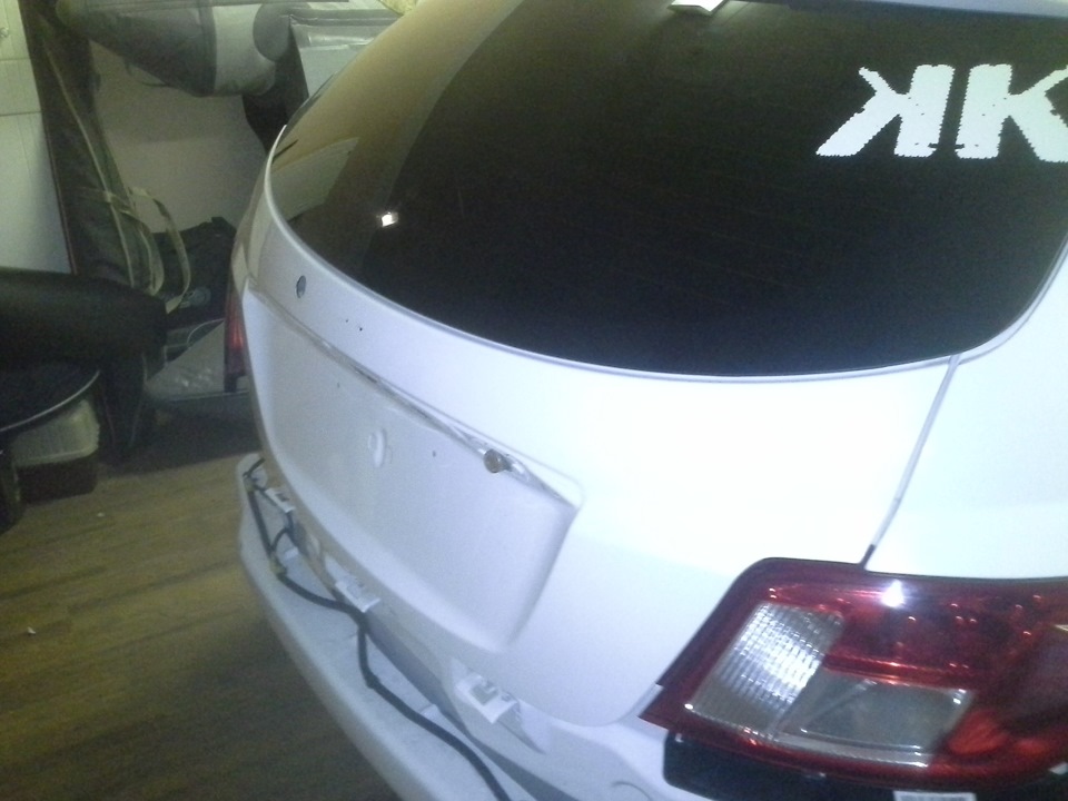 Крышка багажника — Geely Emgrand EC7 FE-1