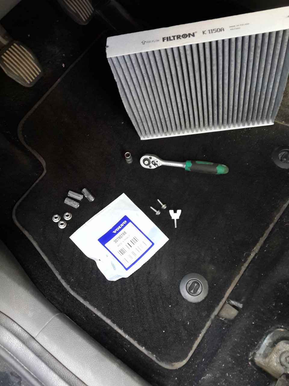 Фото в бортжурнале Ford Focus Sedan II. Запчасти на фото: K1150A, 30780788