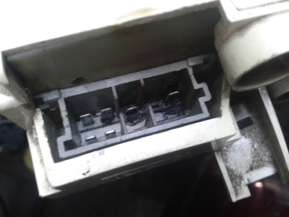 Photo from the logbook Renault 19
