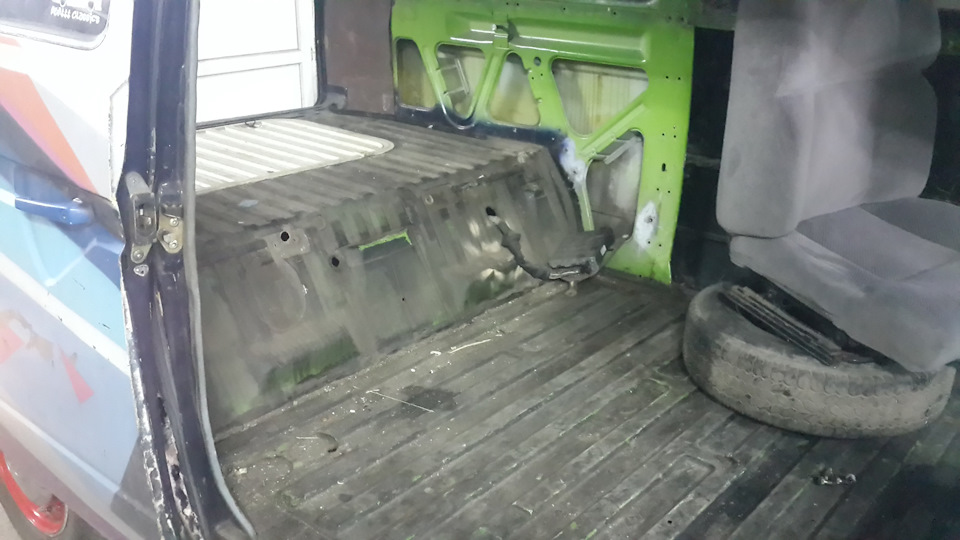 Фото в бортжурнале Volkswagen Transporter T3