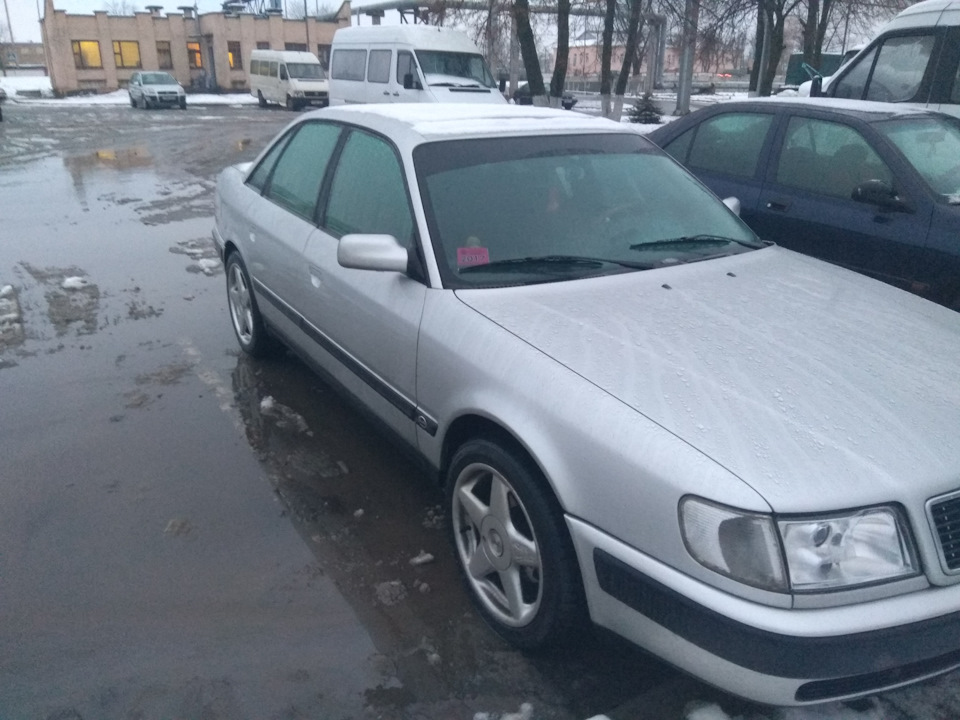 Фото в бортжурнале Audi 100 (C4)