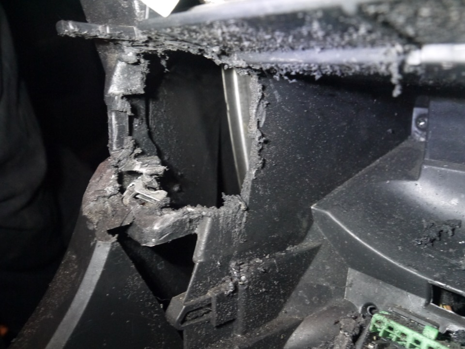 Фото в бортжурнале Citroen C4 (1G)