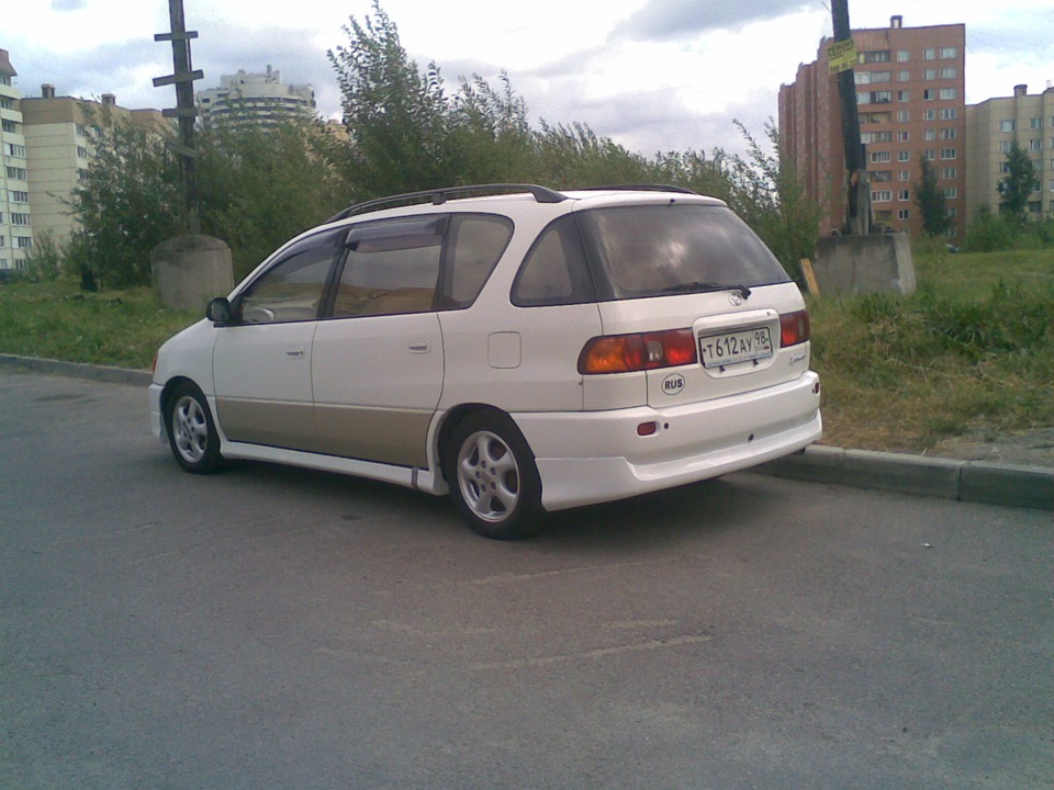 Фото в бортжурнале Toyota Ipsum (10)