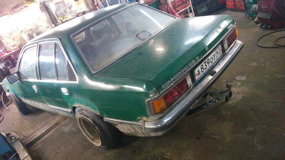 Фото в бортжурнале Opel Commodore C
