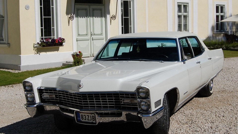 Cadillac Fleetwood Brougham