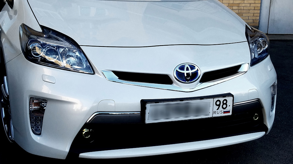Фото в бортжурнале Toyota Prius Plug-in Hybrid (1G)