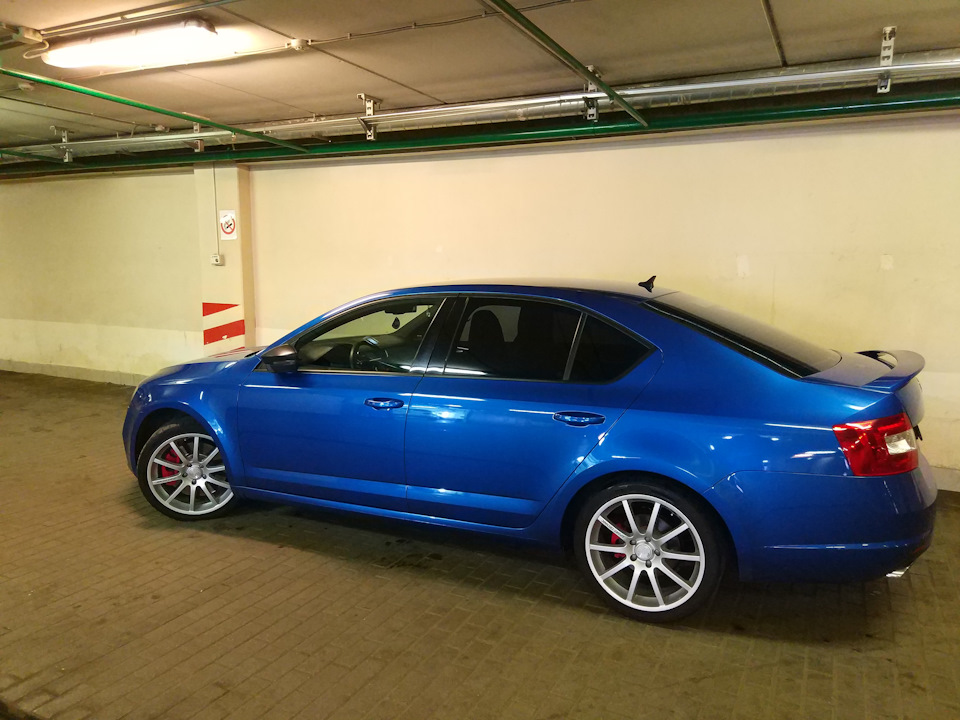 Фото в бортжурнале Skoda Octavia RS A7 Mk3