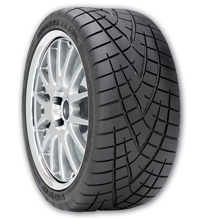 Toyo R1R — Audi A4 (B8). Запчасти на фото: Toyo Proxes R1R