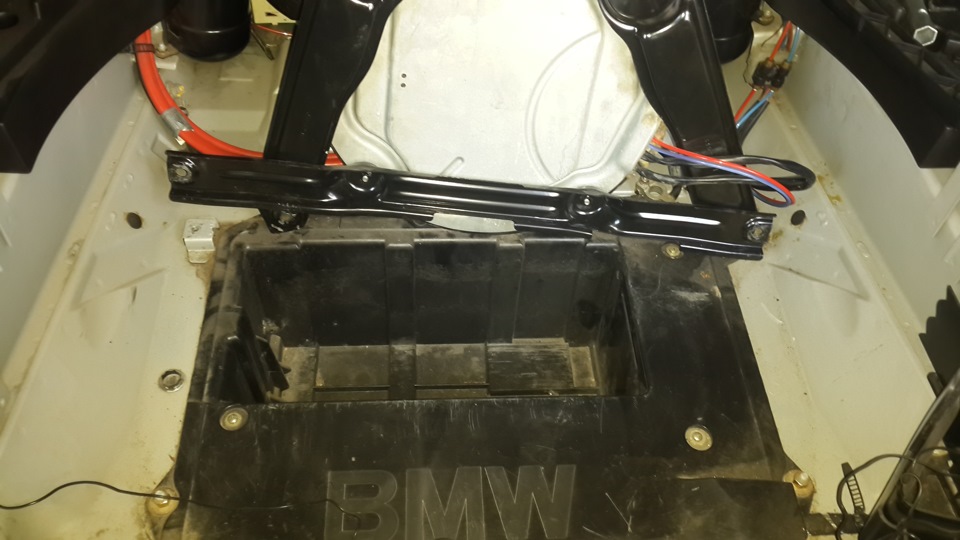 Фото в бортжурнале BMW X5 (E53)