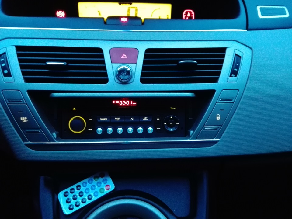 Фото в бортжурнале Citroen C4 Picasso (1G)