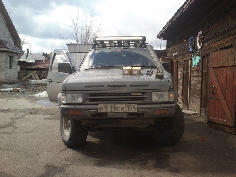 Фото в бортжурнале Nissan Terrano I