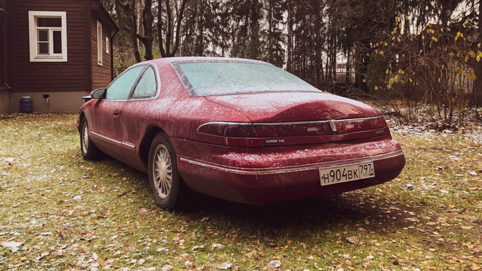 Lincoln Mark VIII American Lightning